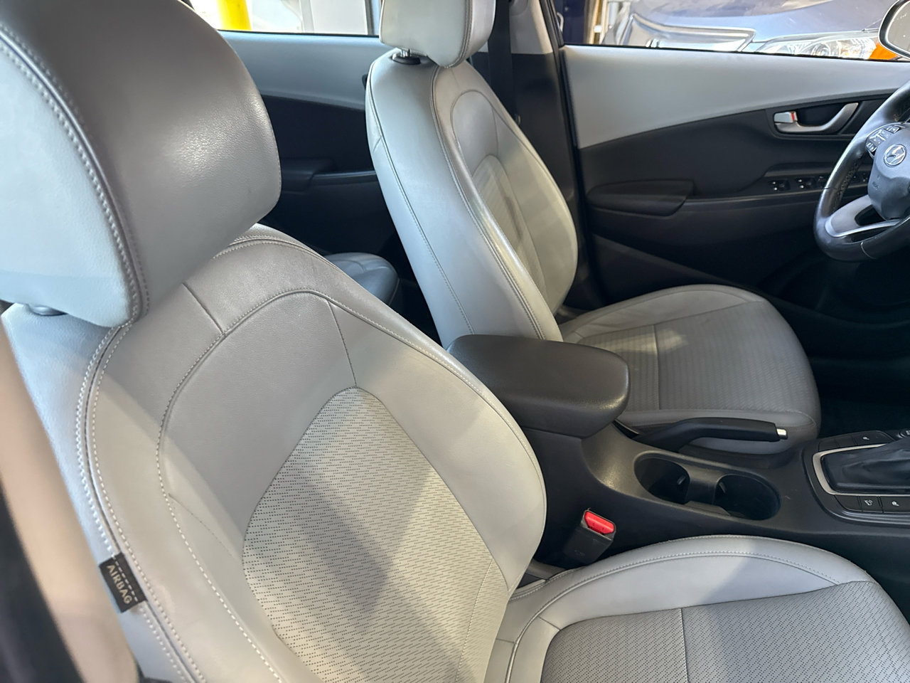 Used 2018 Hyundai Kona Limited image 54