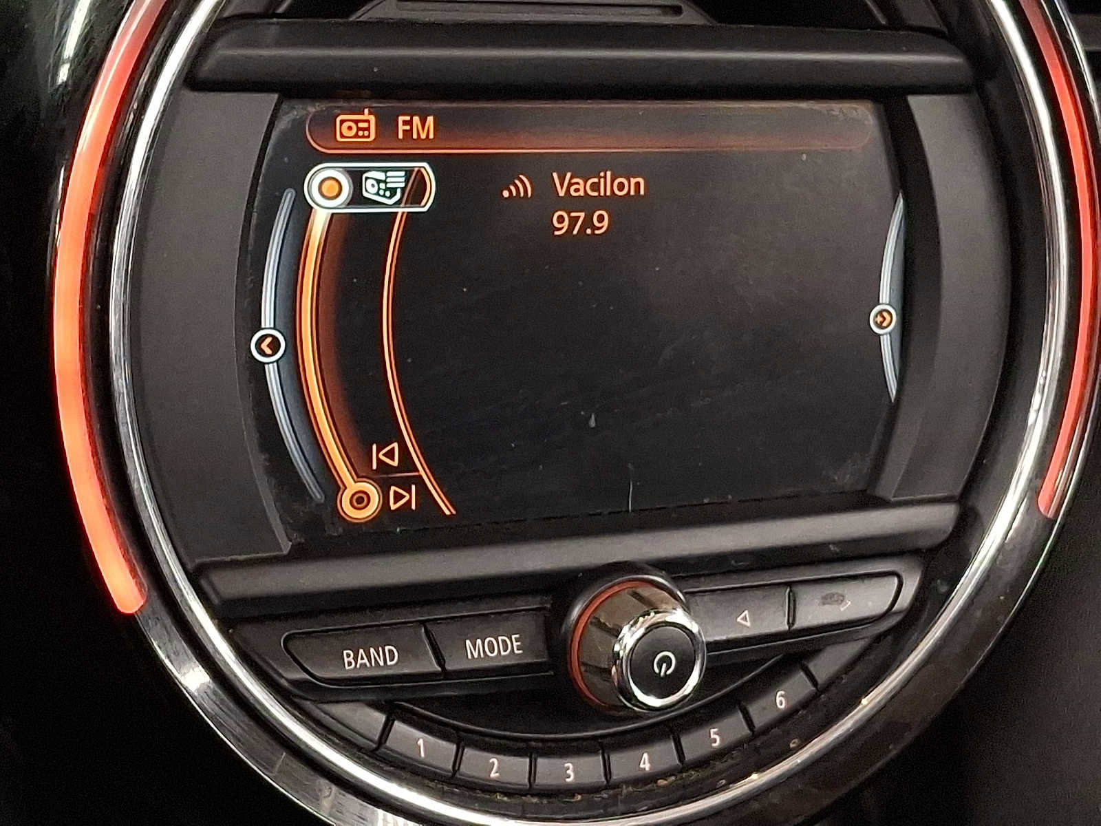 Used 2016 MINI Cooper S image 18