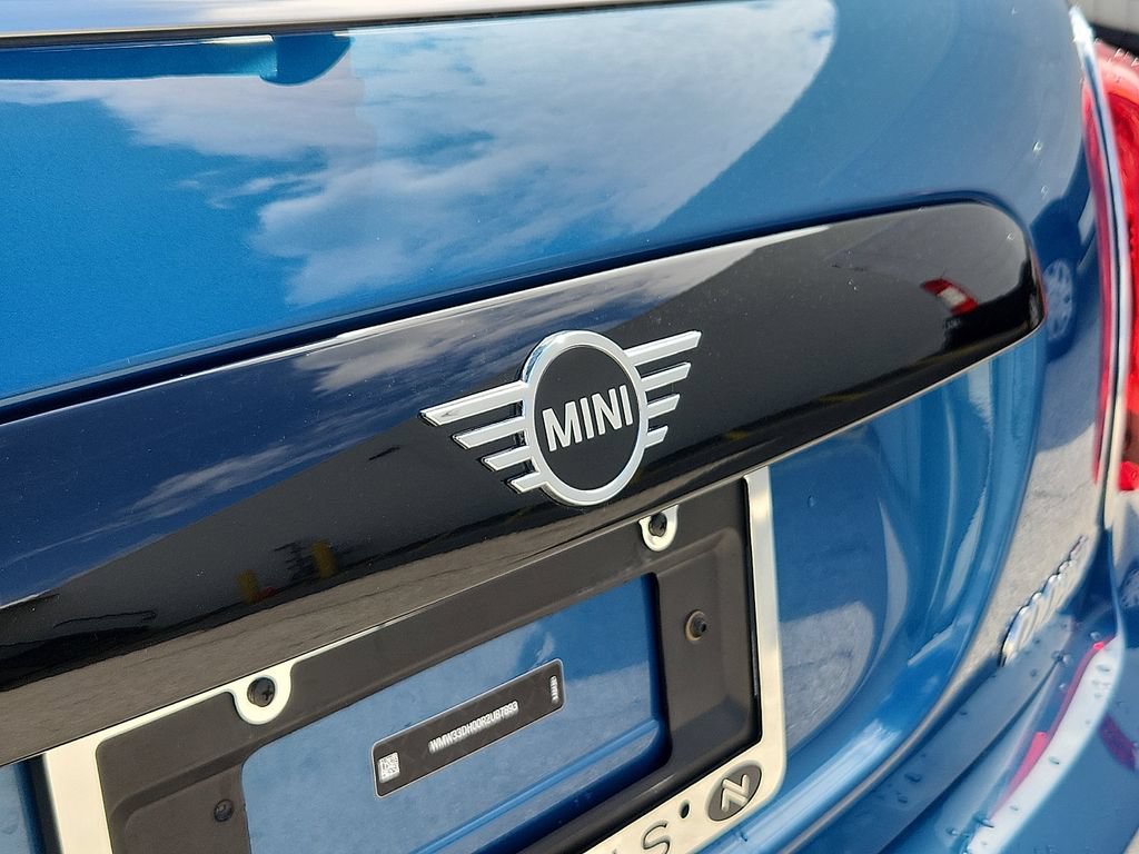 Used 2024 MINI Cooper 2-Door Hardtop FWD image 24