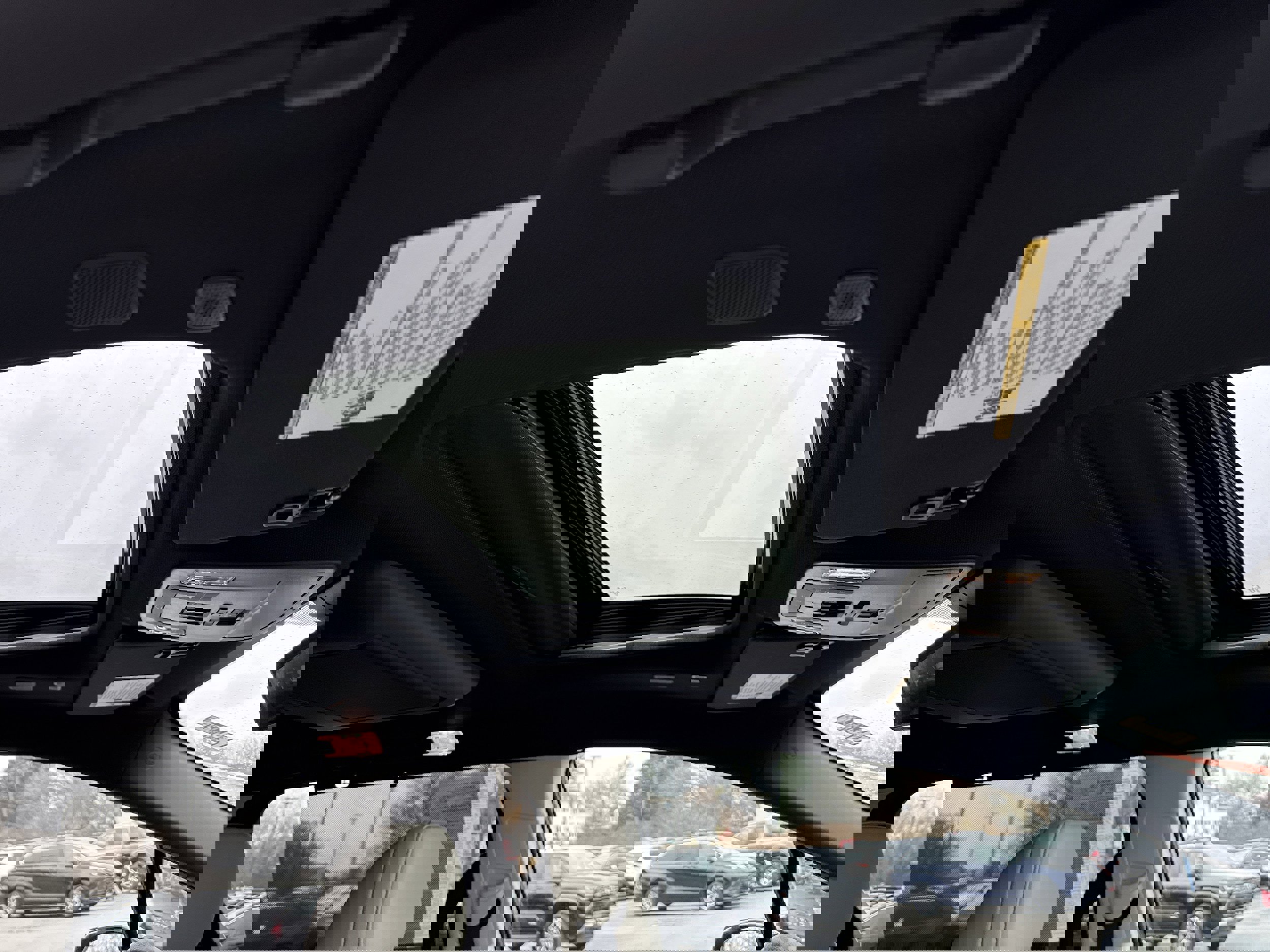 Used 2025 Toyota Sienna Platinum image 29