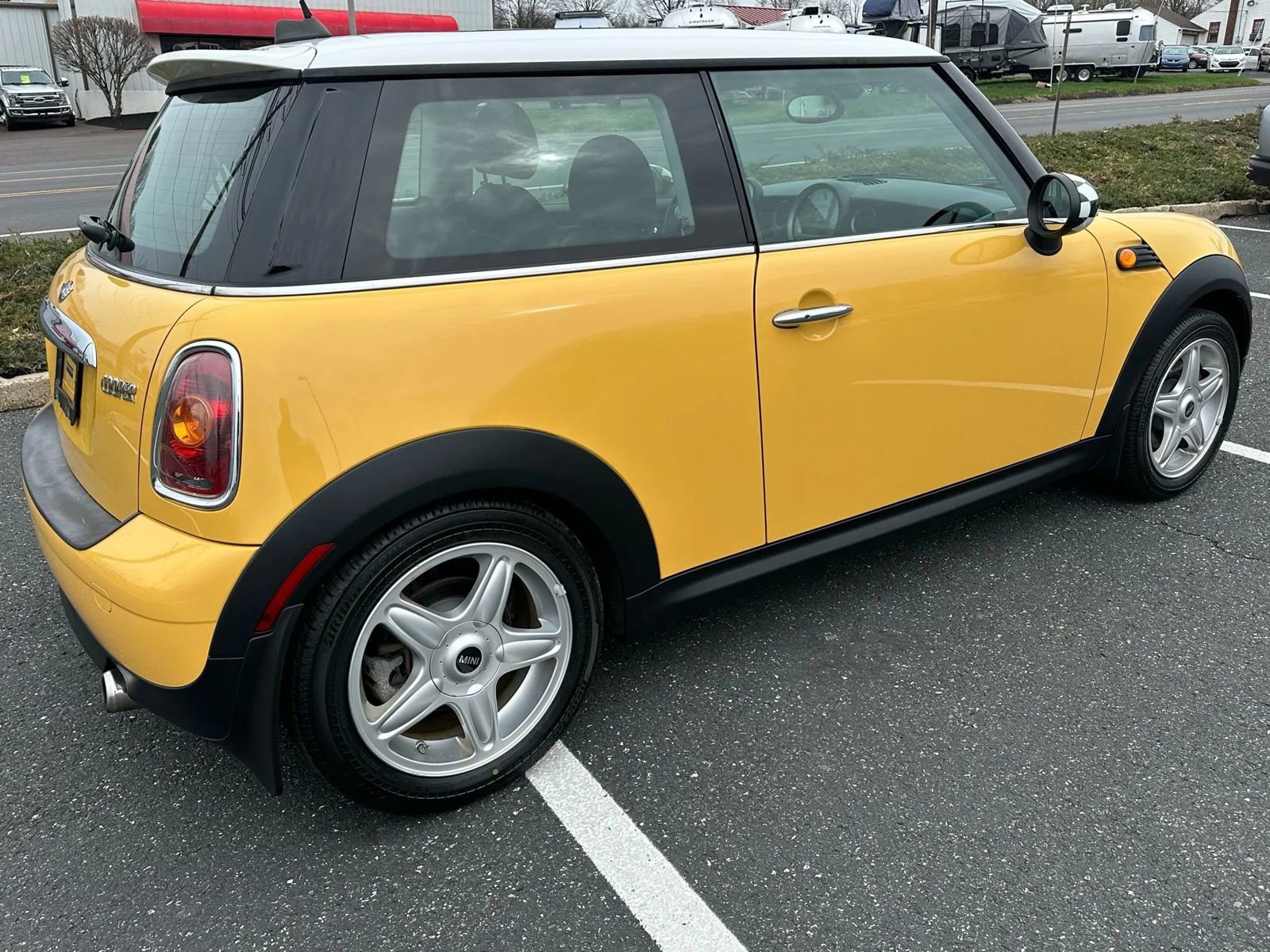 Used 2009 MINI Cooper Hardtop image 6