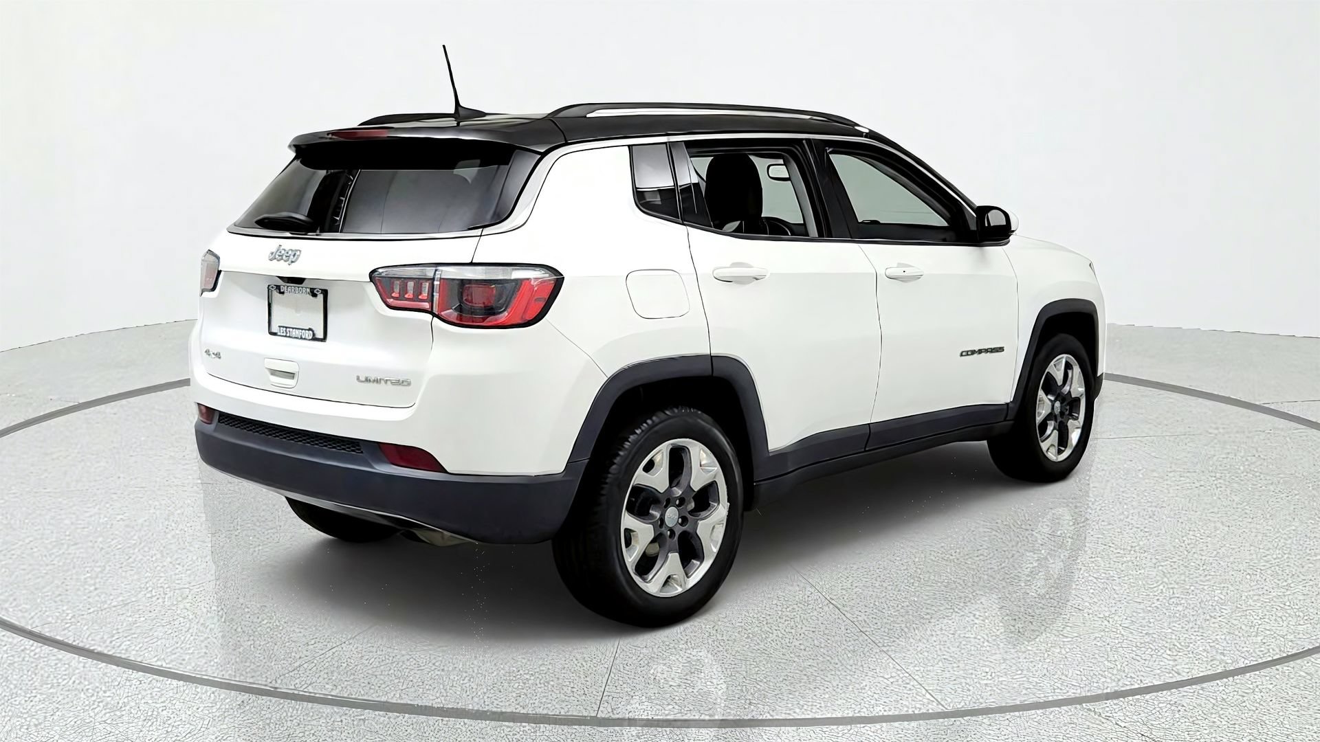 Used 2019 Jeep Compass Limited AWD/4WD image 5