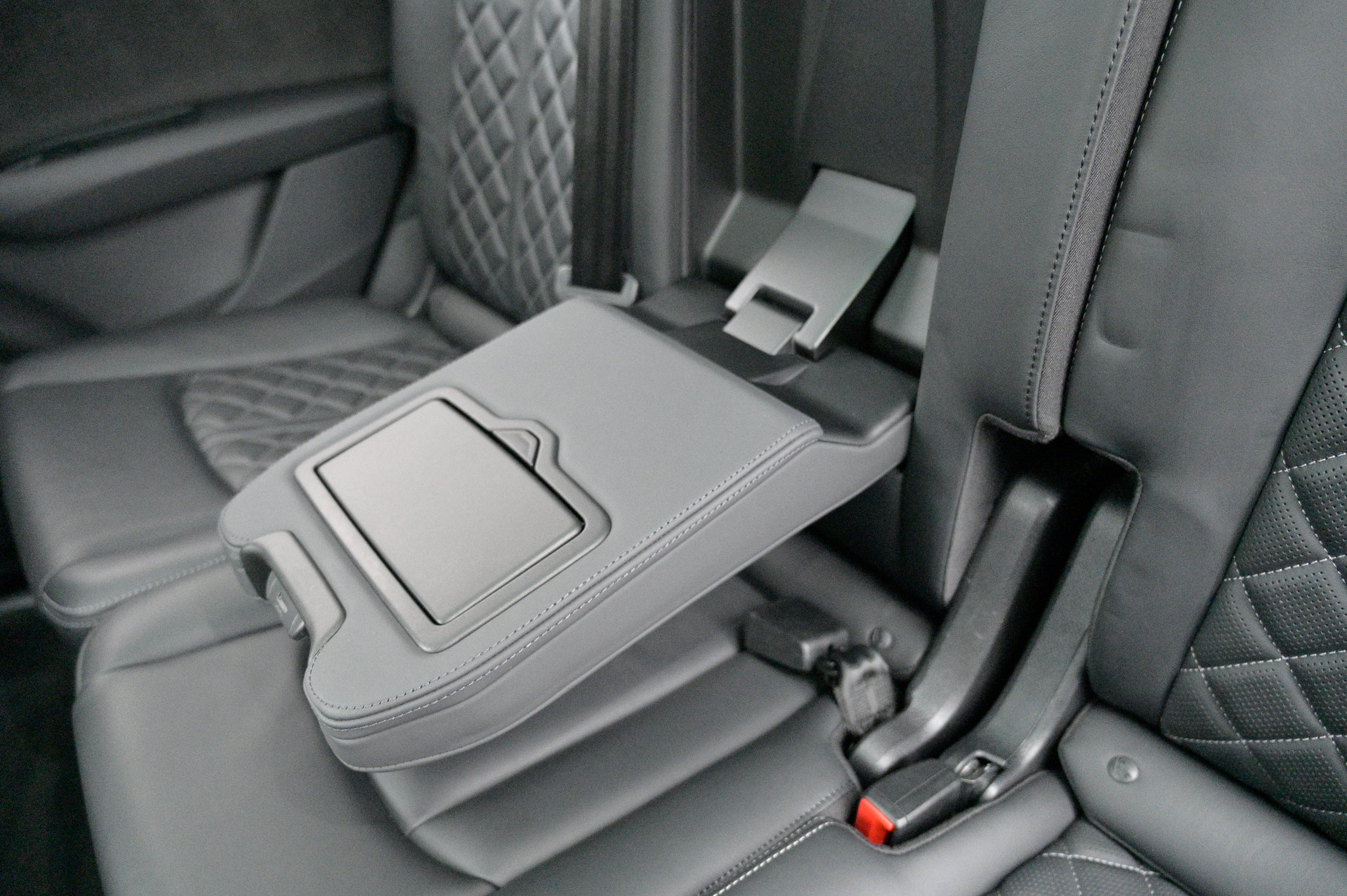 Used 2020 Audi SQ7 Prestige w/ Prestige Package image 40