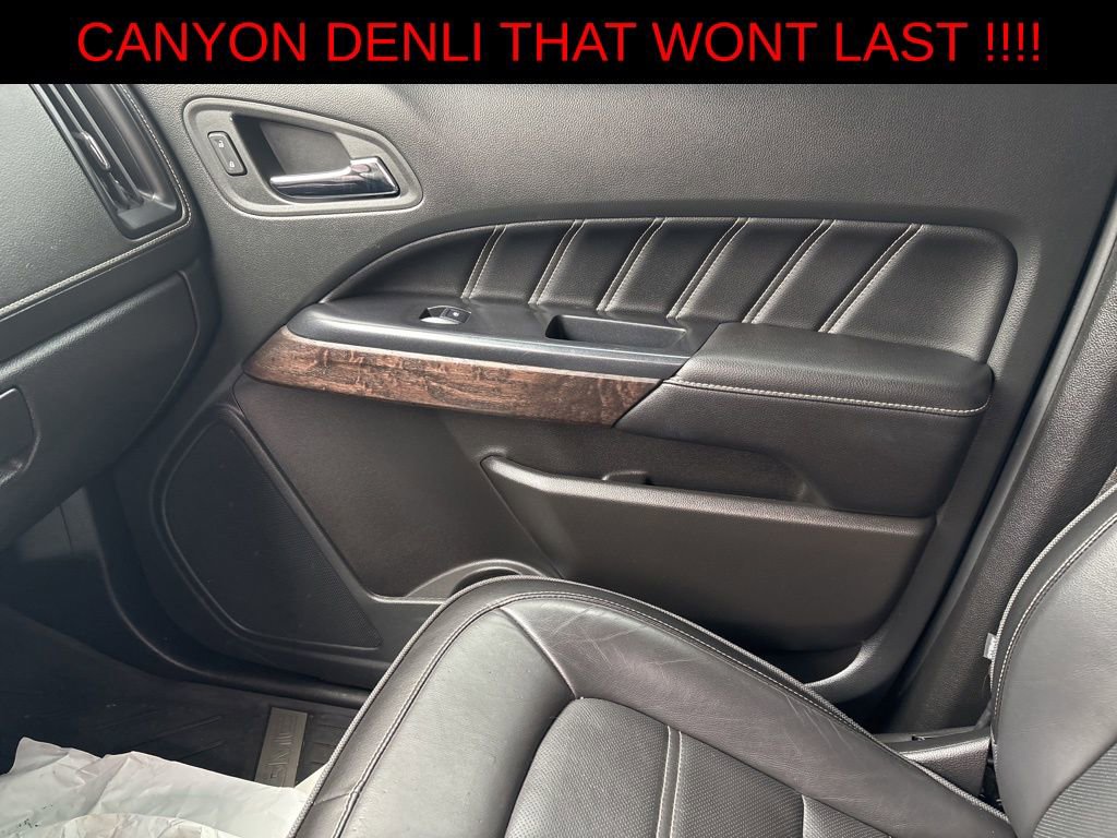 Used 2022 GMC Canyon Denali AWD/4WD image 16