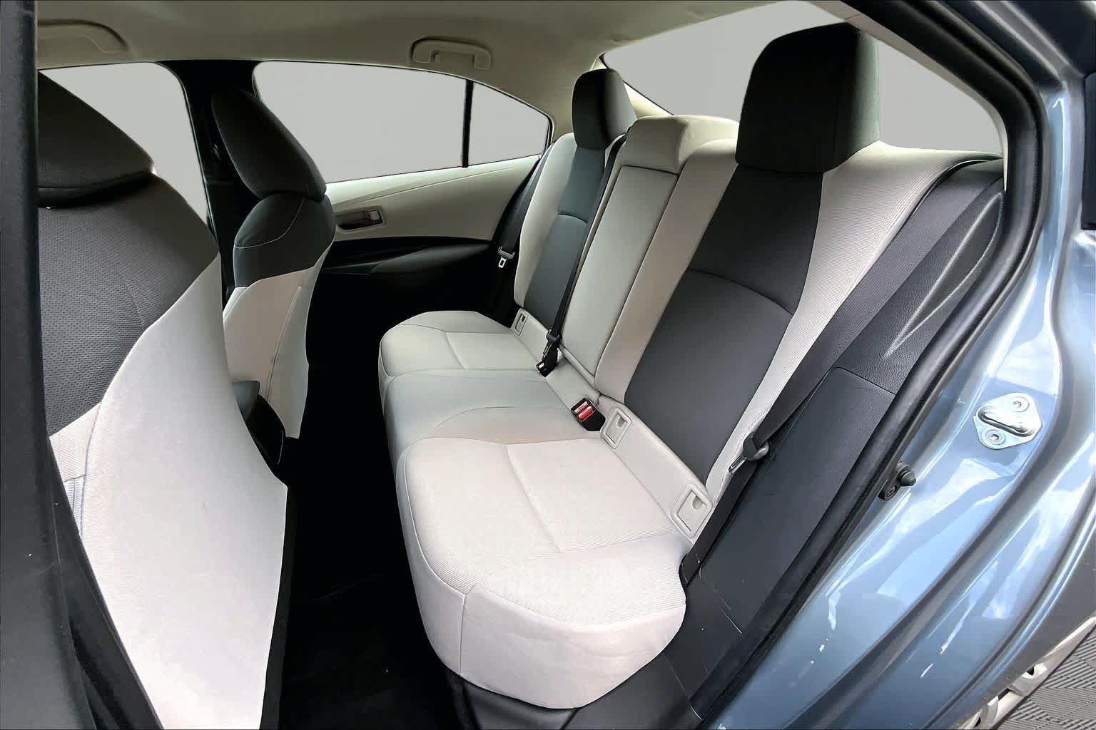 Certified 2022 Toyota Corolla LE w/ Carpet Mat Package (TMS) FWD image 21