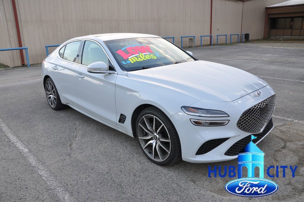 Used 2023 Genesis G70 2.0T image 7