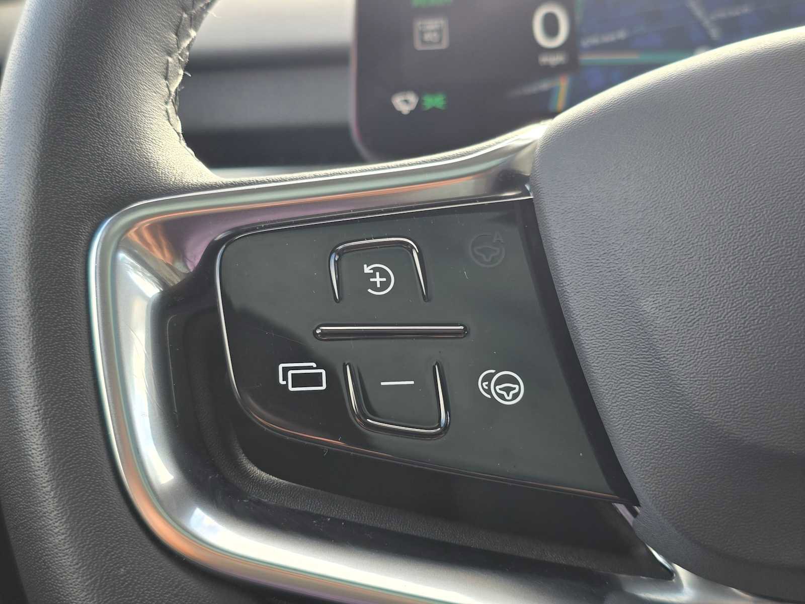 Used 2025 Volvo EX90 Ultra image 31