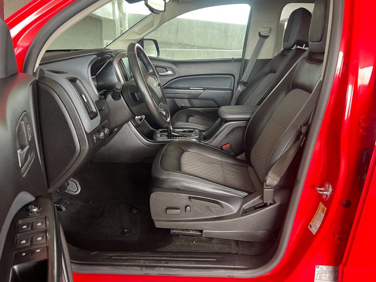 Used 2018 Chevrolet Colorado Z71 AWD/4WD image 13