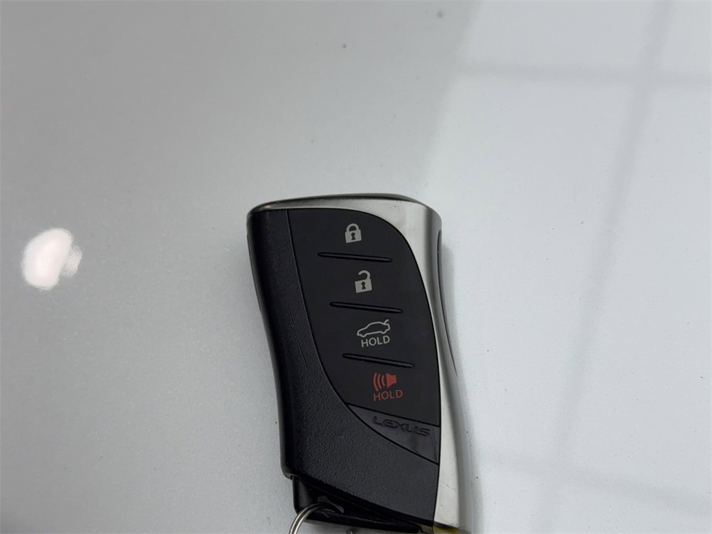 Used 2024 Lexus ES 350 w/ Premium Package image 58