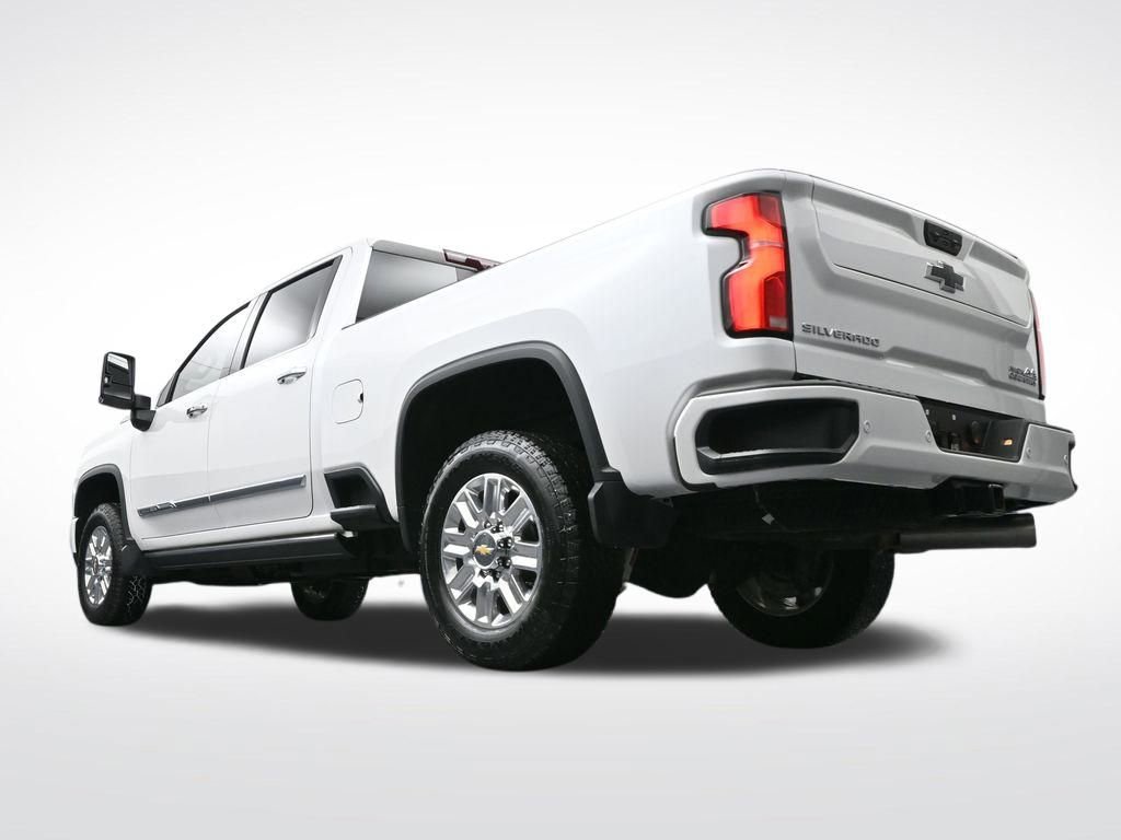 Used 2025 Chevrolet Silverado 2500 High Country w/ High Country Premium Package AWD/4WD image 19