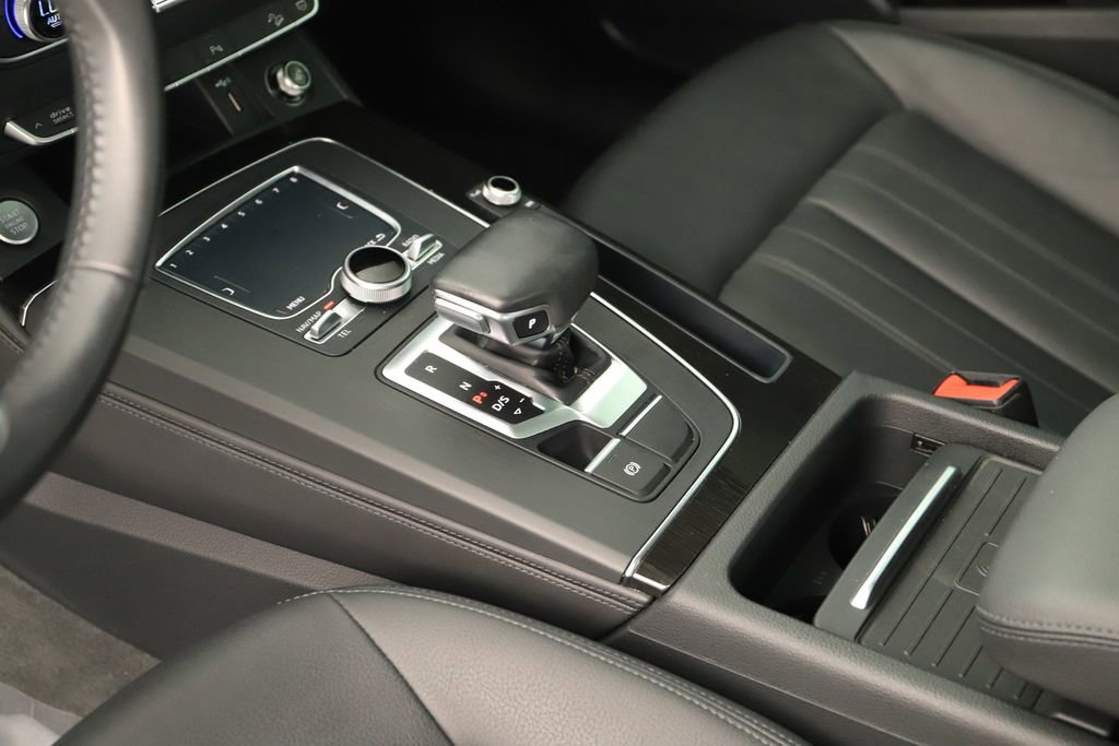 Used 2020 Audi Q5 2.0T Premium Plus image 17