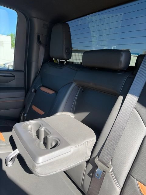 Used 2025 GMC Sierra 2500 AT4 AWD/4WD image 30
