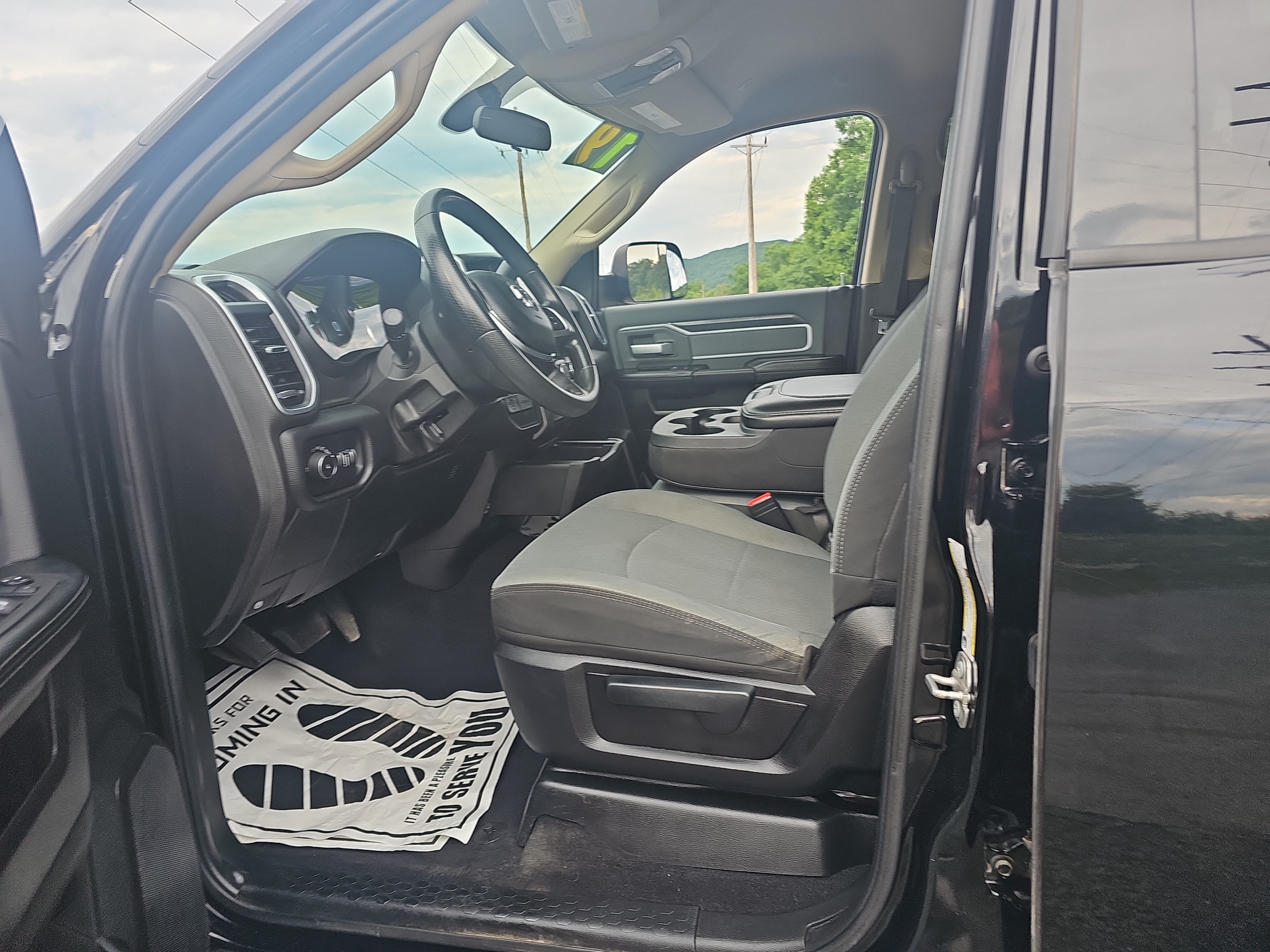 Used 2019 RAM 3500 Big Horn AWD/4WD image 12