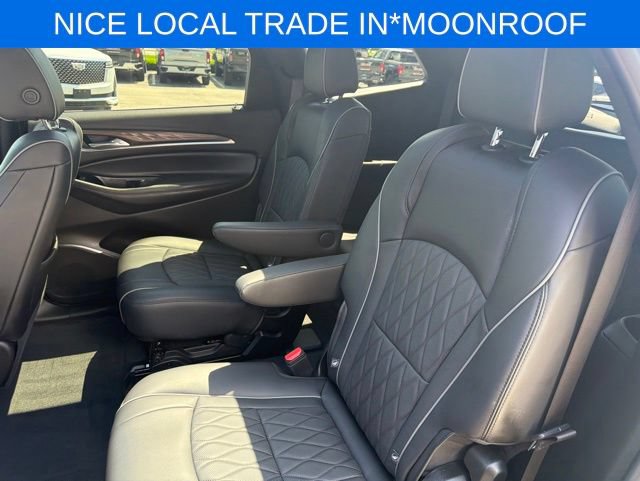 Used 2023 Buick Enclave Avenir AWD/4WD image 16