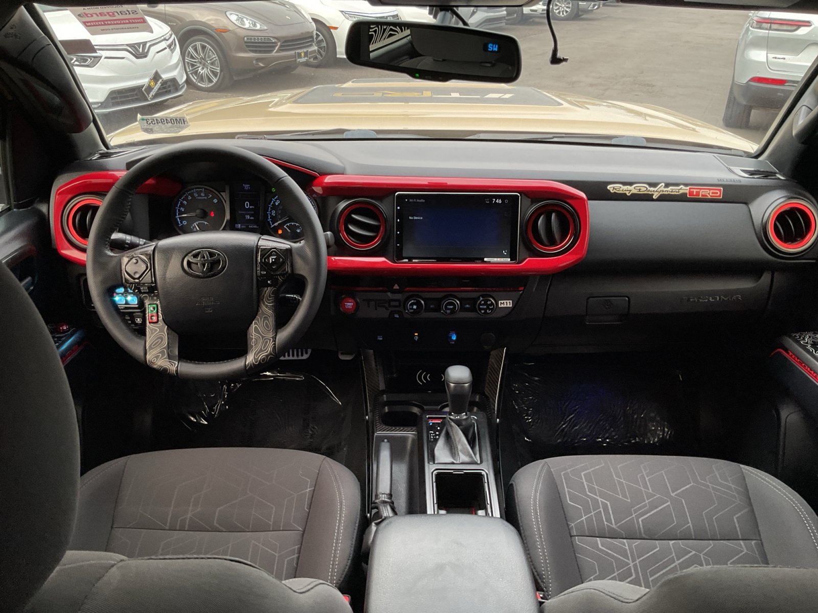 Used 2017 Toyota Tacoma TRD Sport w/ Tow Package RWD image 17