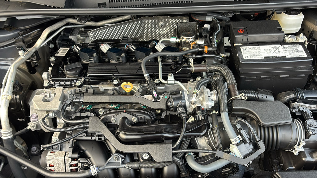 Used 2025 Toyota Corolla SE FWD image 31