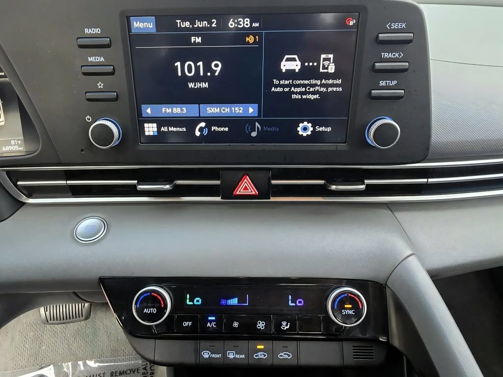 Used 2022 Hyundai Elantra SEL FWD image 25