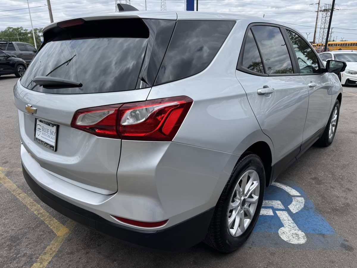 Used 2021 Chevrolet Equinox LS w/ LS Convenience Package FWD image 5