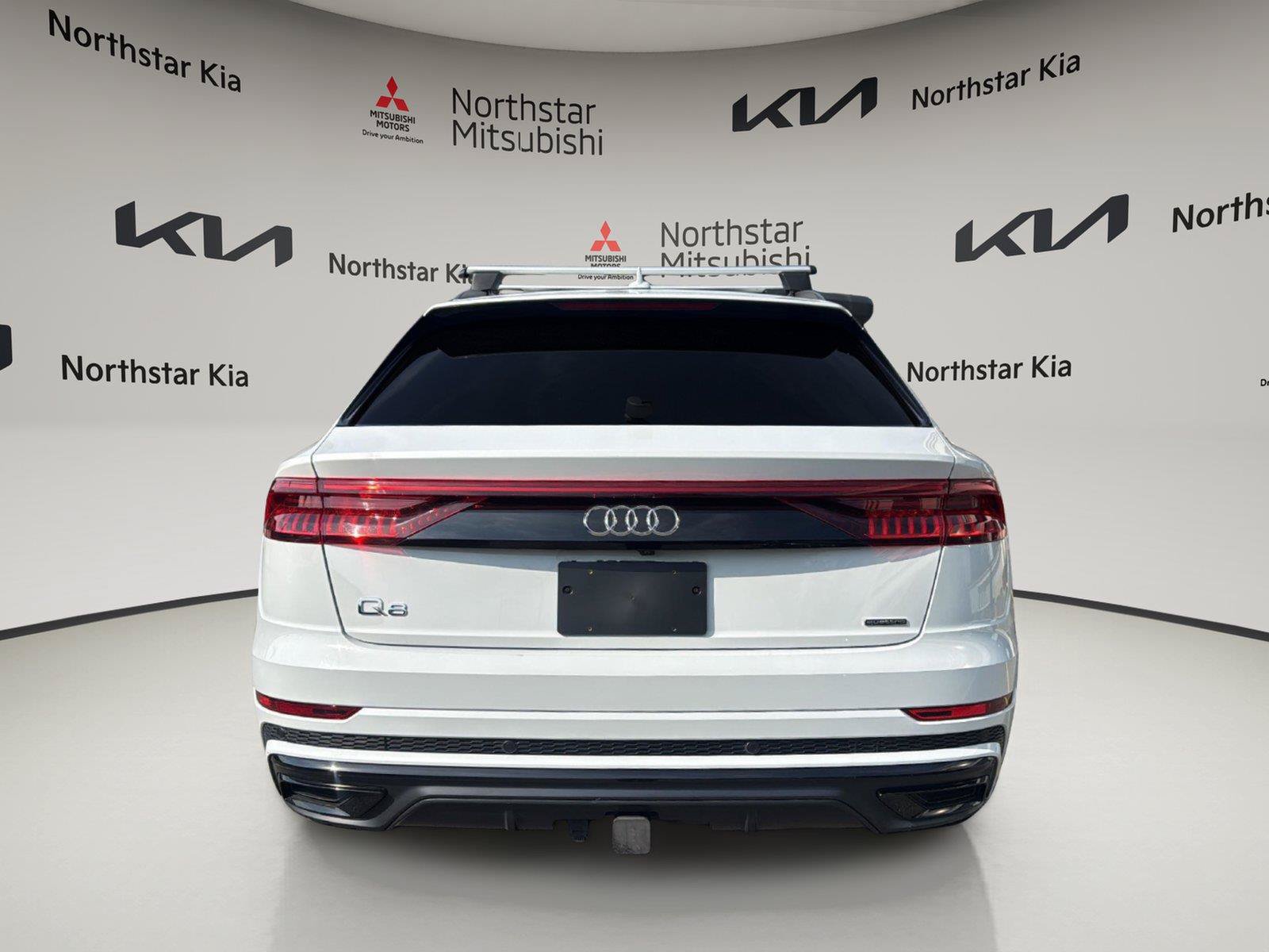 Used 2019 Audi Q8 Premium Plus w/ Premium Plus AWD/4WD image 5
