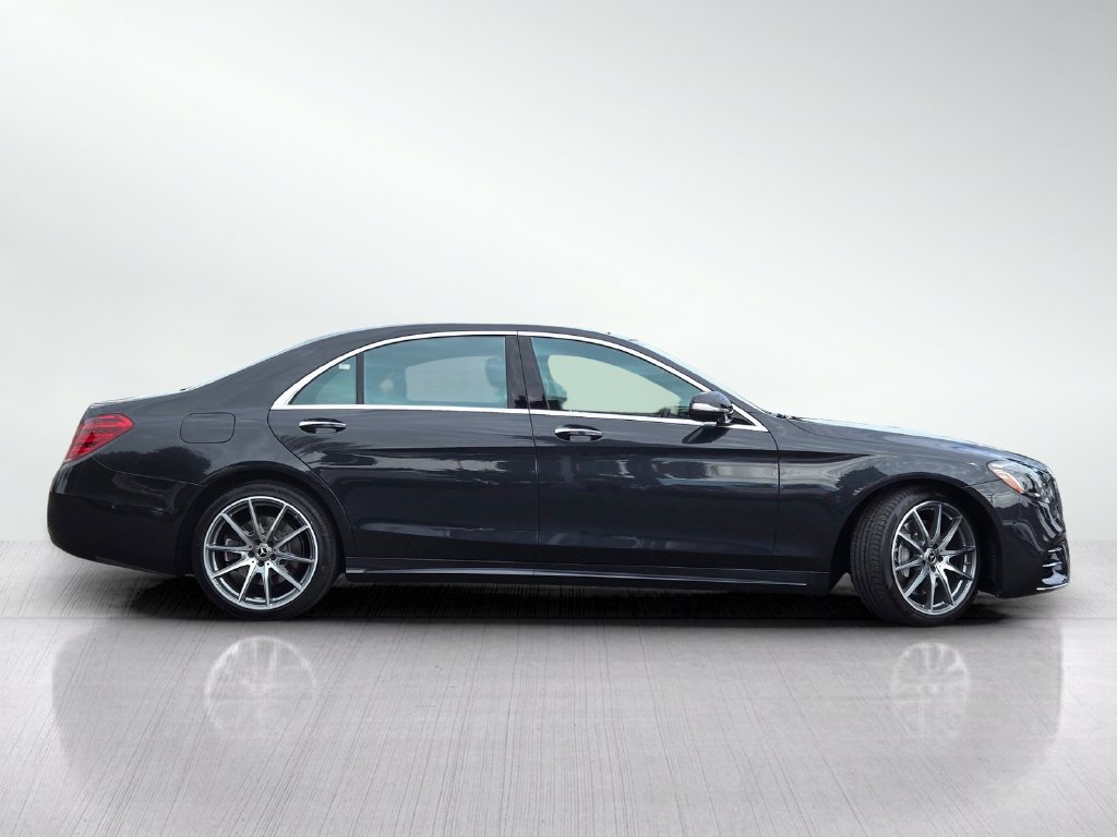 Used 2018 Mercedes-Benz S 560 Sedan image 4