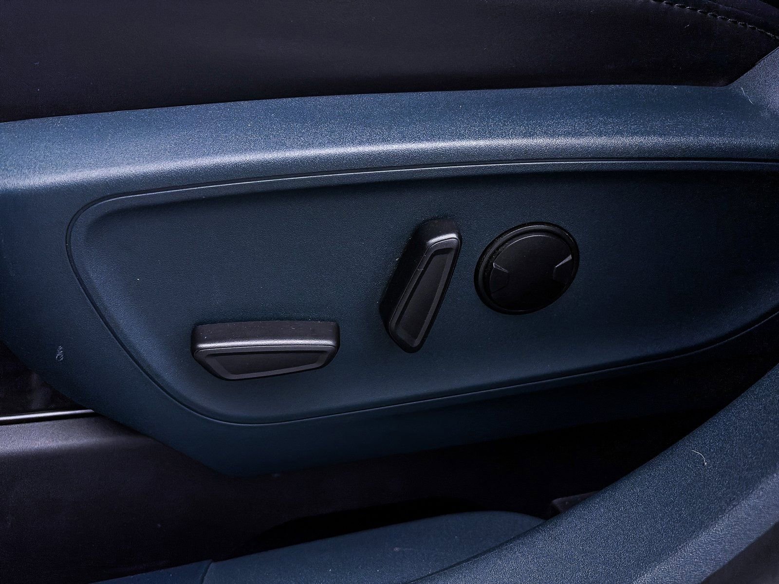 Used 2024 Ford Maverick Lariat w/ Black Appearance Package image 19