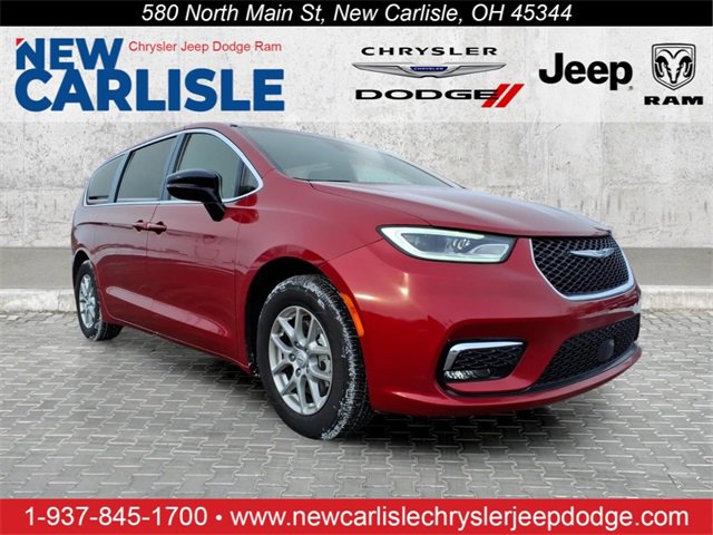 New 2026 Chrysler Pacifica Select