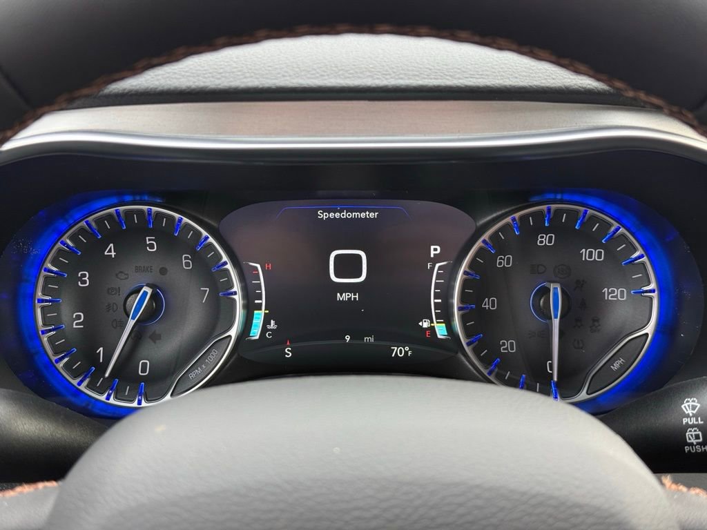 New 2026 Chrysler Pacifica Pinnacle image 10