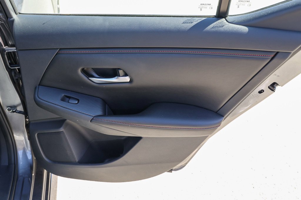 Used 2025 Nissan Sentra SR FWD image 19