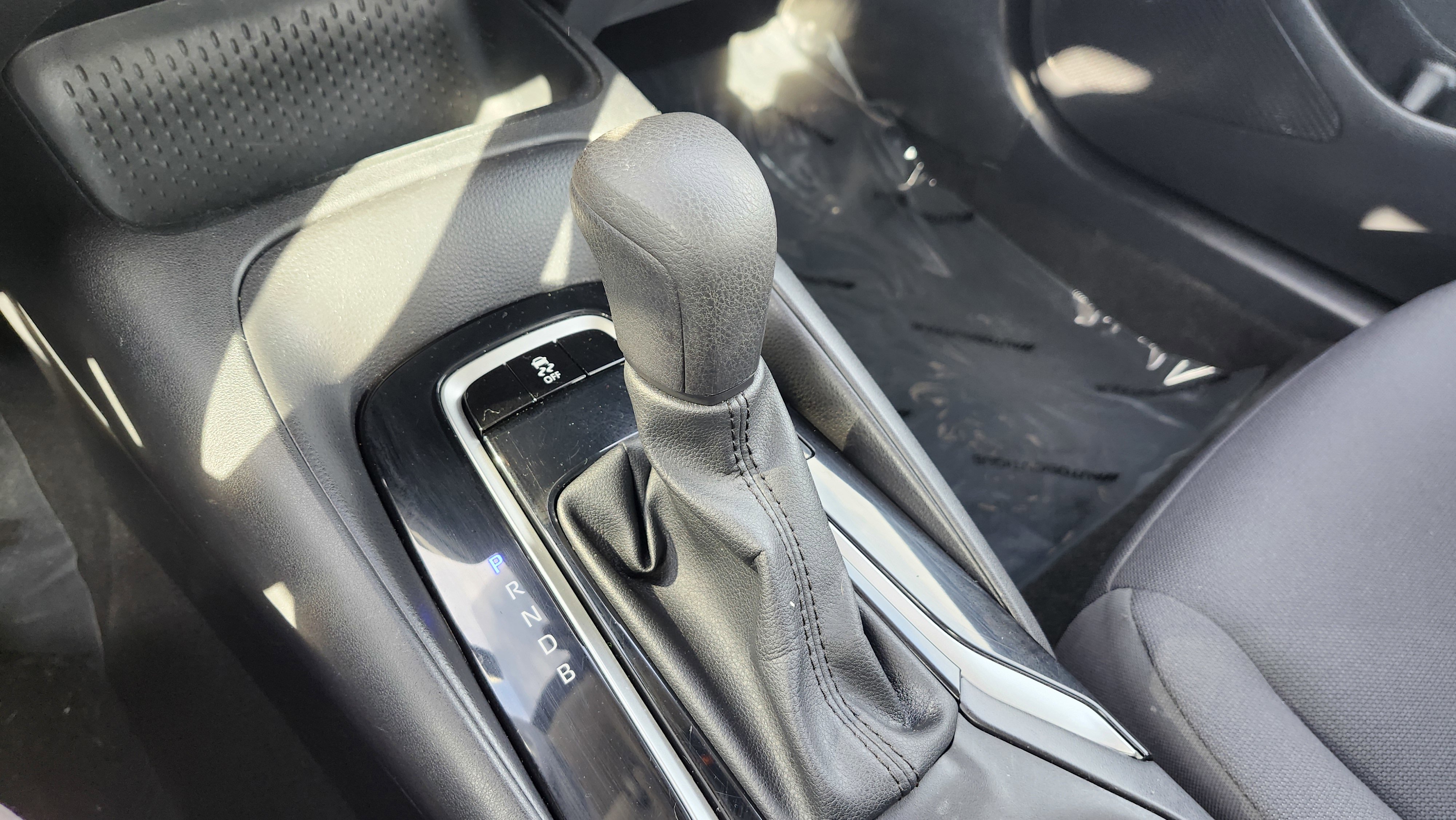 Used 2024 Toyota Corolla LE image 30