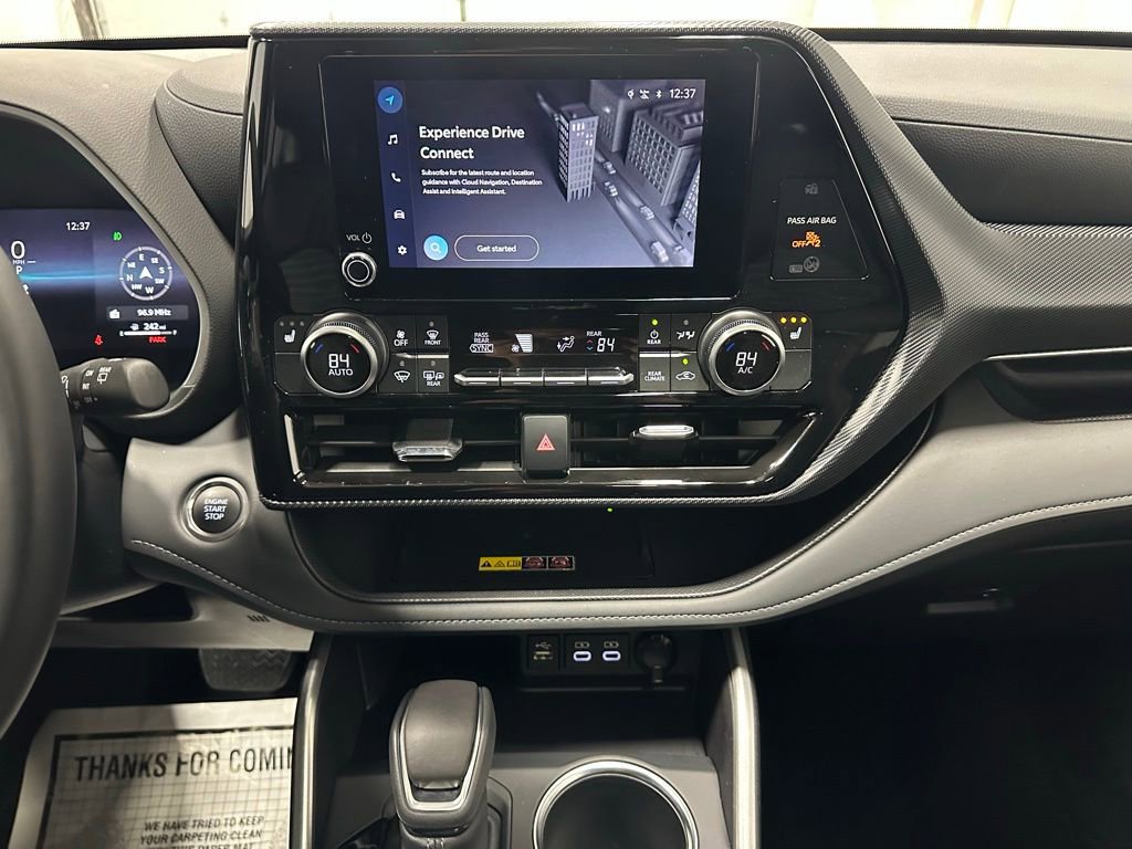 Used 2025 Toyota Highlander XSE image 25