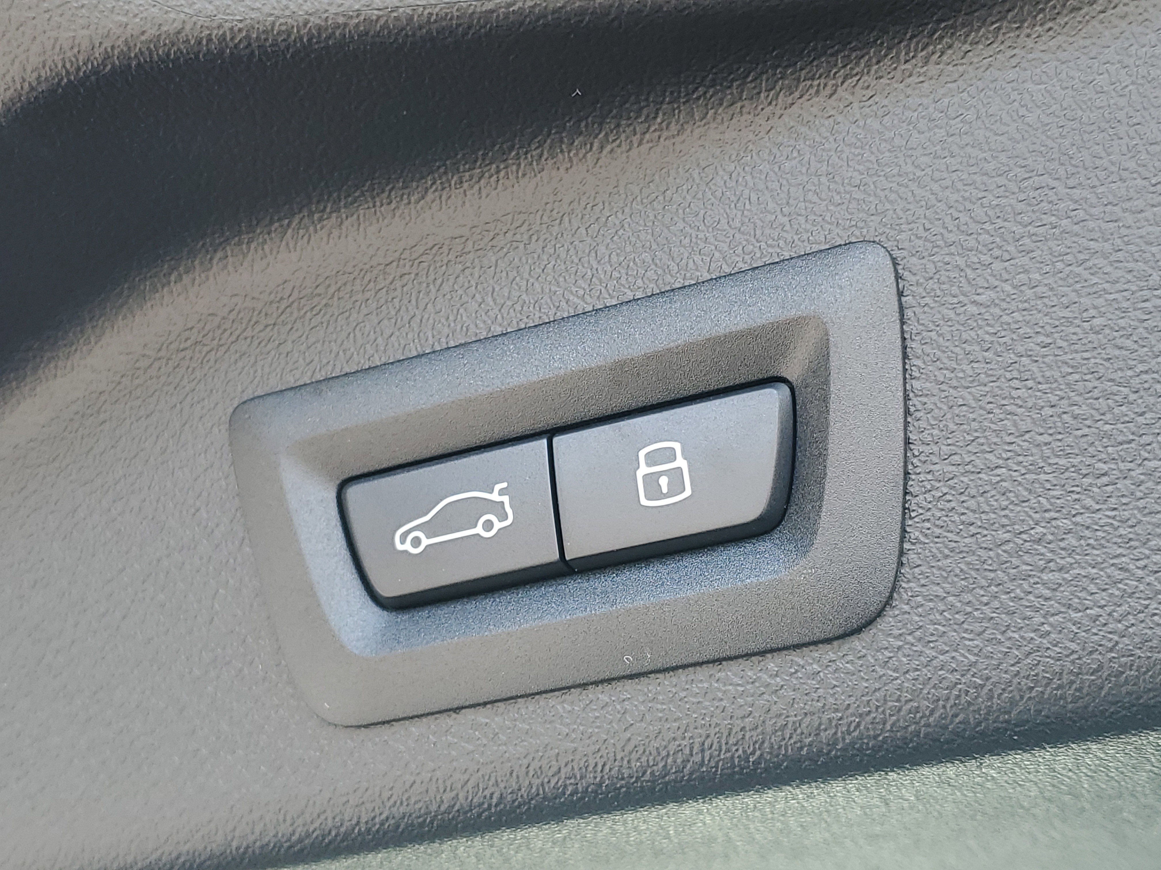 New 2026 BMW X5 xDrive40i w/ M Sport Package image 28