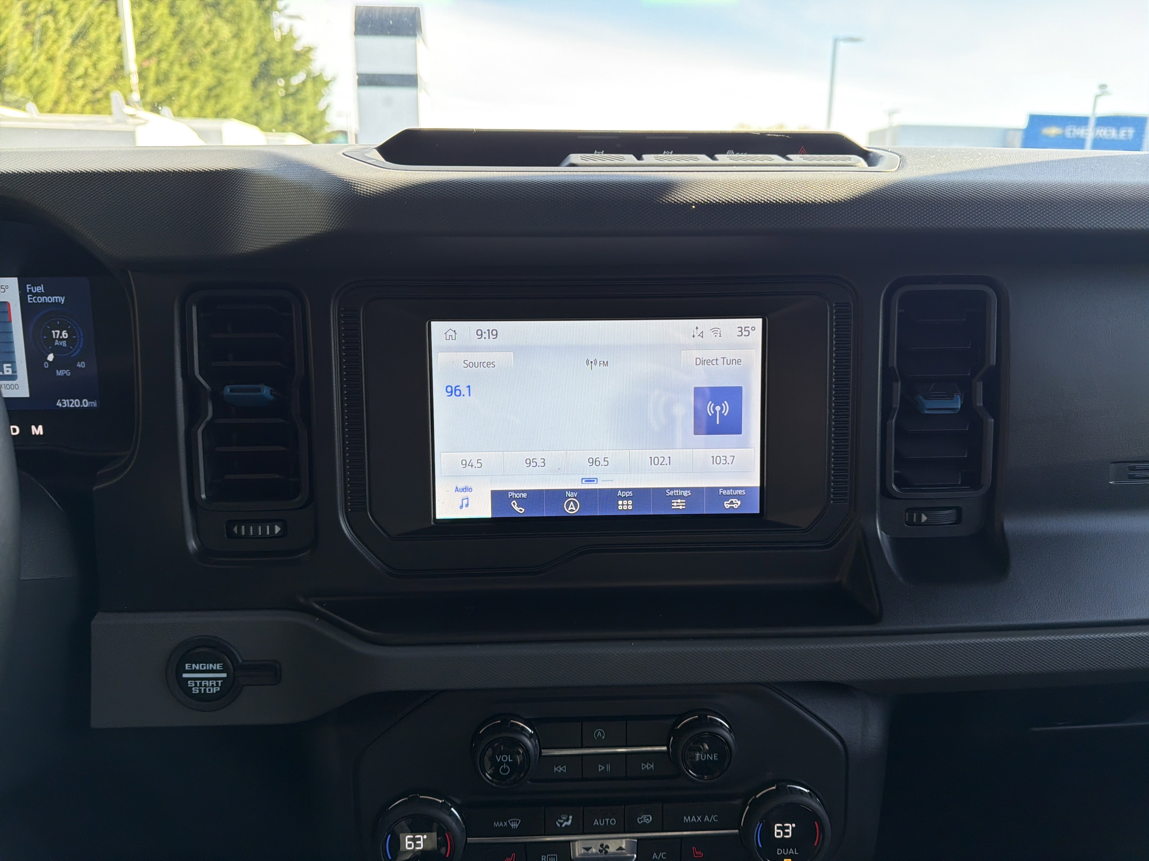 Used 2023 Ford Bronco Black Diamond image 23