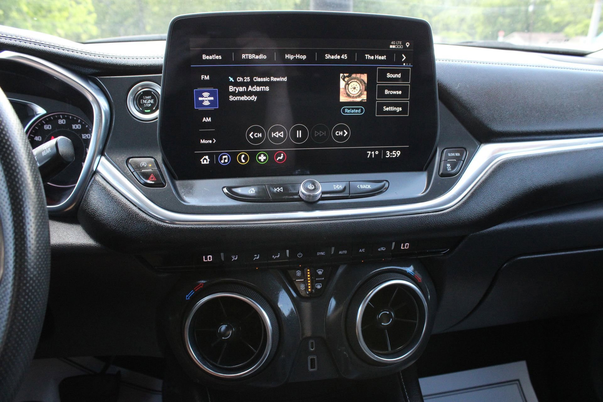 Used 2023 Chevrolet Blazer LT FWD image 31