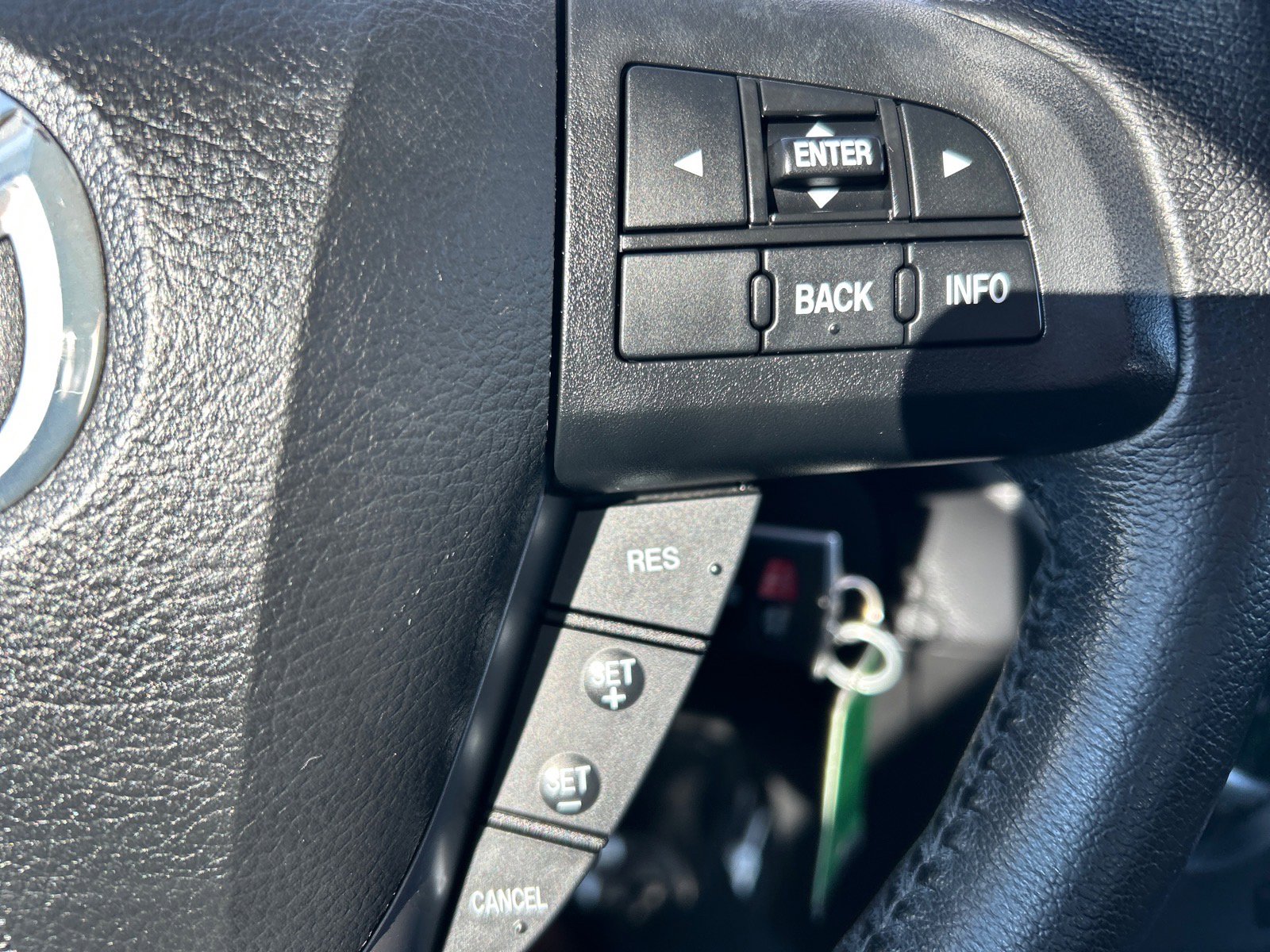 Used 2012 MAZDA MAZDA3 i Touring image 21