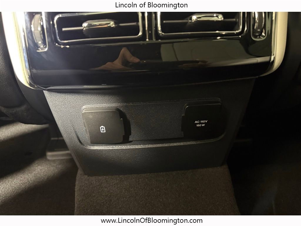 New 2026 Lincoln Aviator Black Label w/ Jet Appearance Package image 52