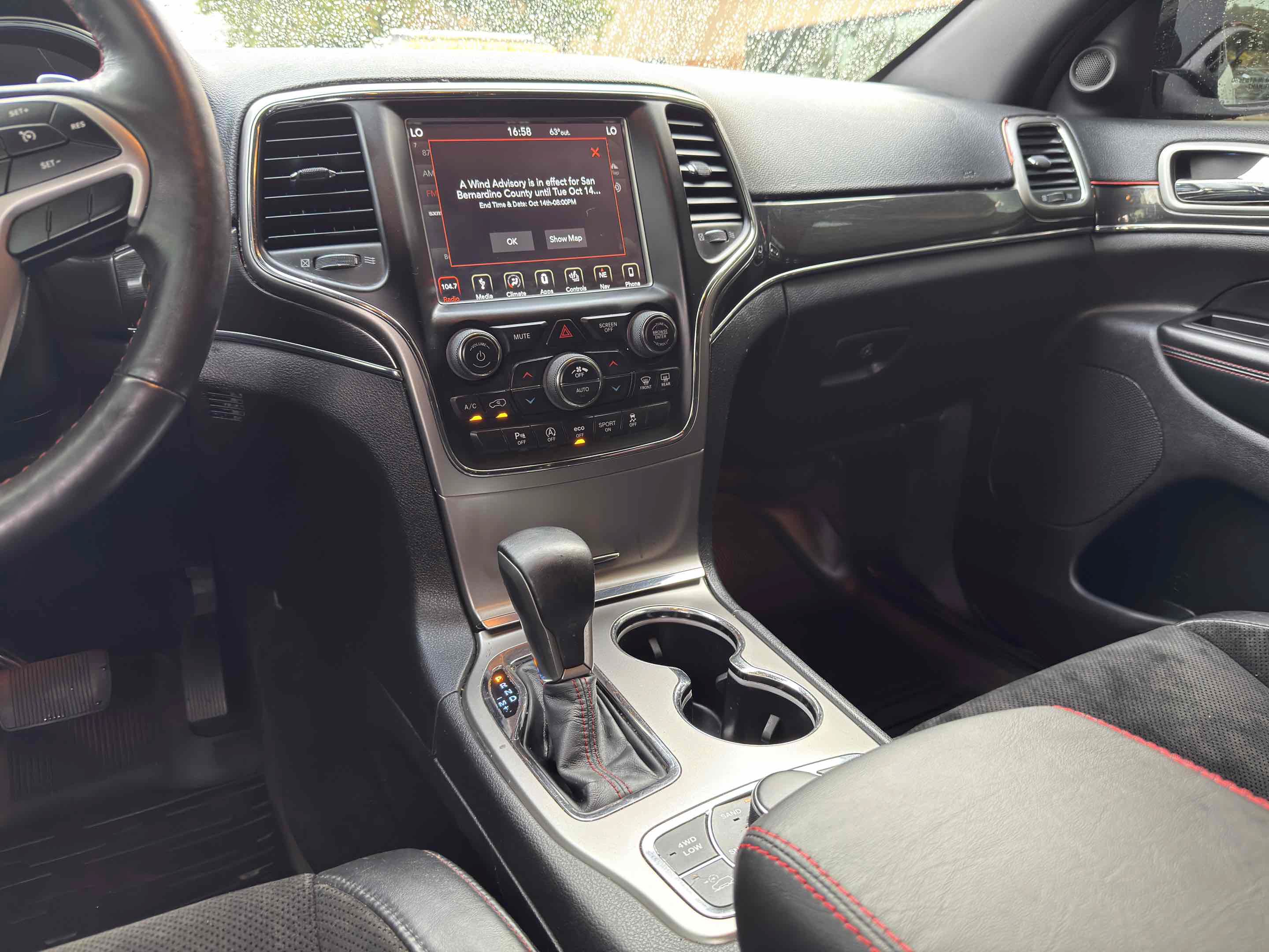 Used 2018 Jeep Grand Cherokee Trailhawk AWD/4WD image 30