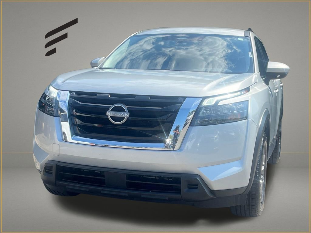 Used 2025 Nissan Pathfinder SV AWD/4WD image 1