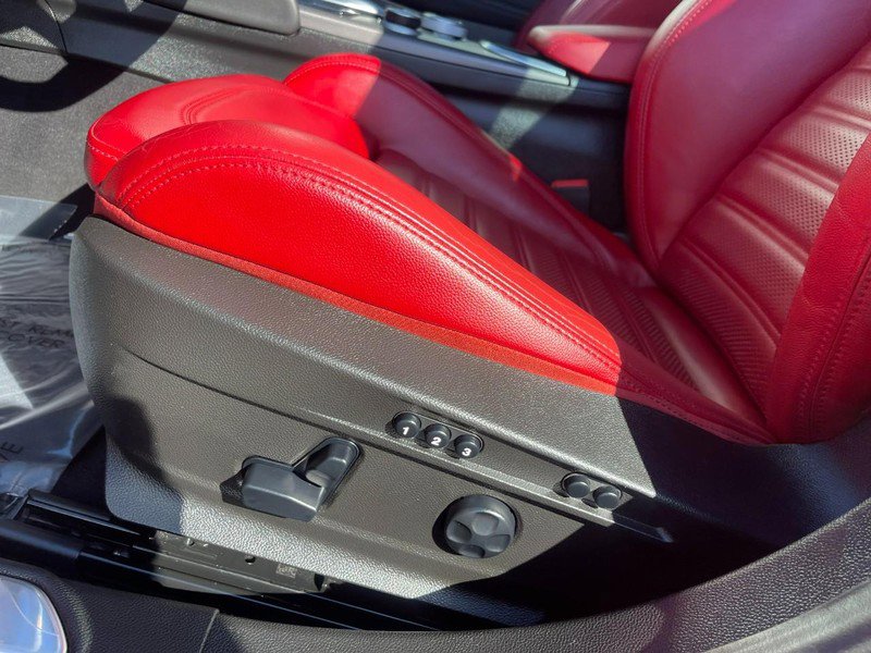 Used 2022 Alfa Romeo Giulia Veloce image 16