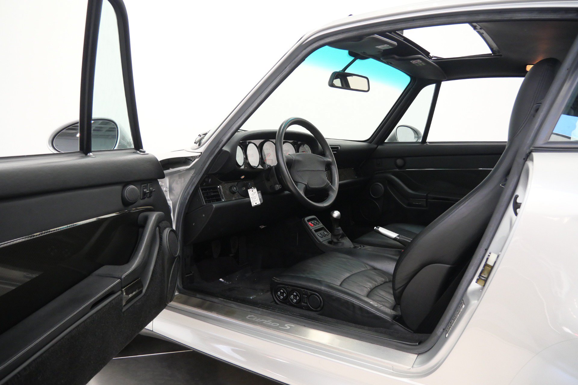 Used 1997 Porsche 911 Turbo S AWD/4WD image 23