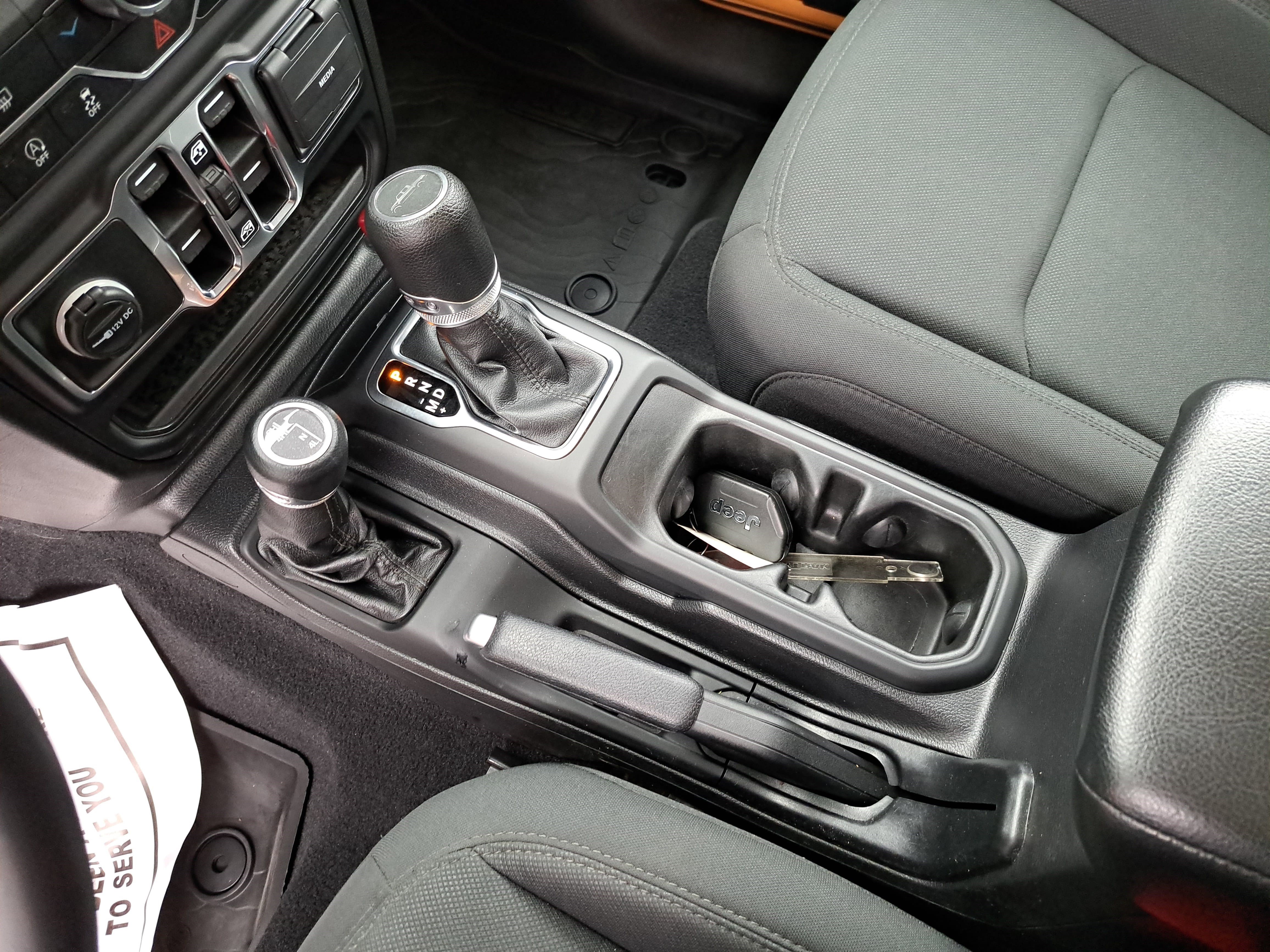 Used 2021 Jeep Gladiator Willys image 23