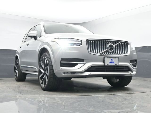 Used 2023 Volvo XC90 B5 Plus w/ Protection Package Premier image 11