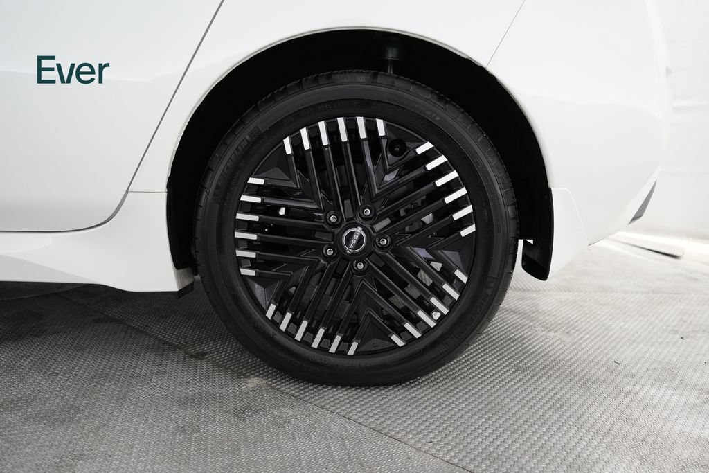 Used 2024 Nissan Leaf SV Plus FWD image 19