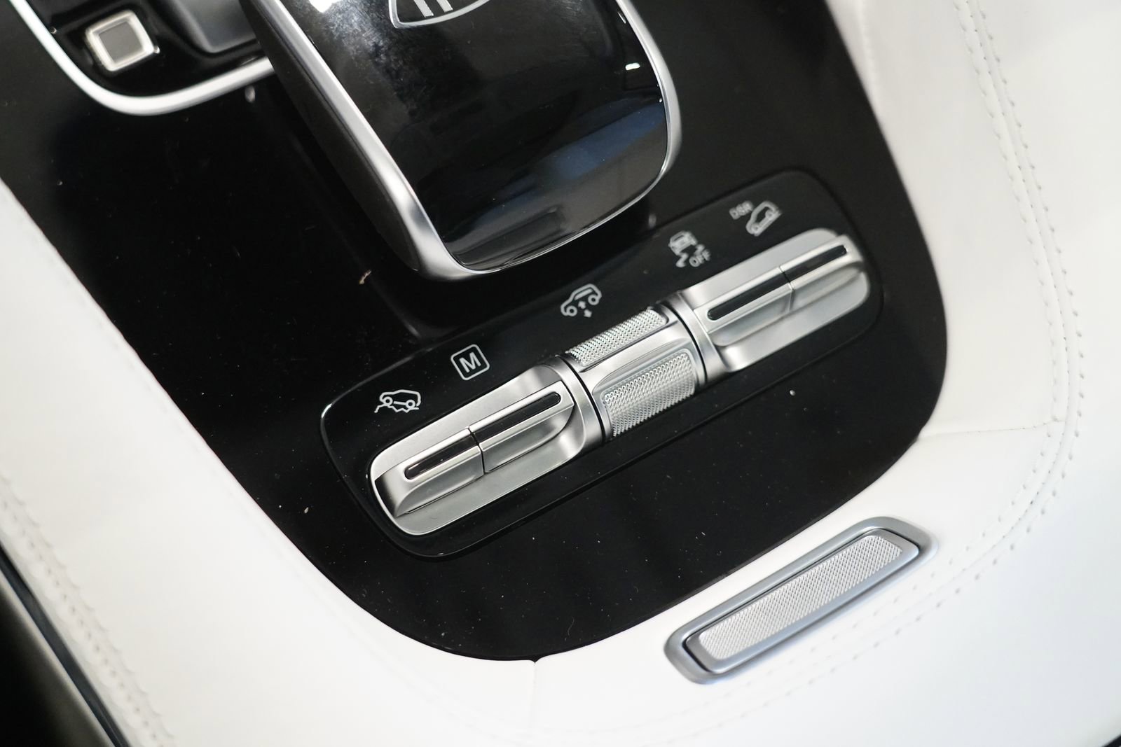 New 2026 Mercedes-Benz Maybach GLS 600 4MATIC image 30