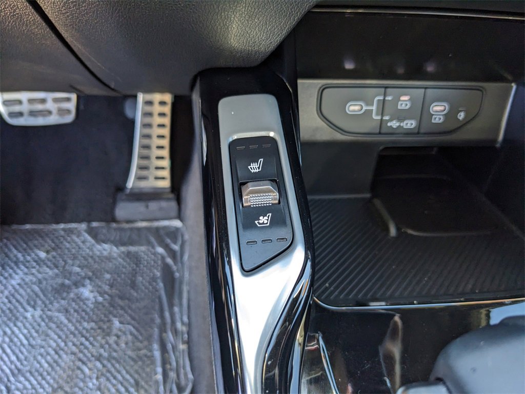 Certified 2025 Kia Sorento SX Prestige image 28