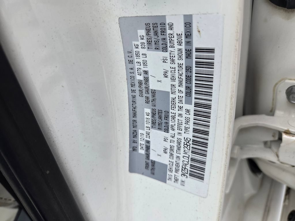 Used 2020 MAZDA MAZDA3 Sedan w/ Select Package FWD image 17