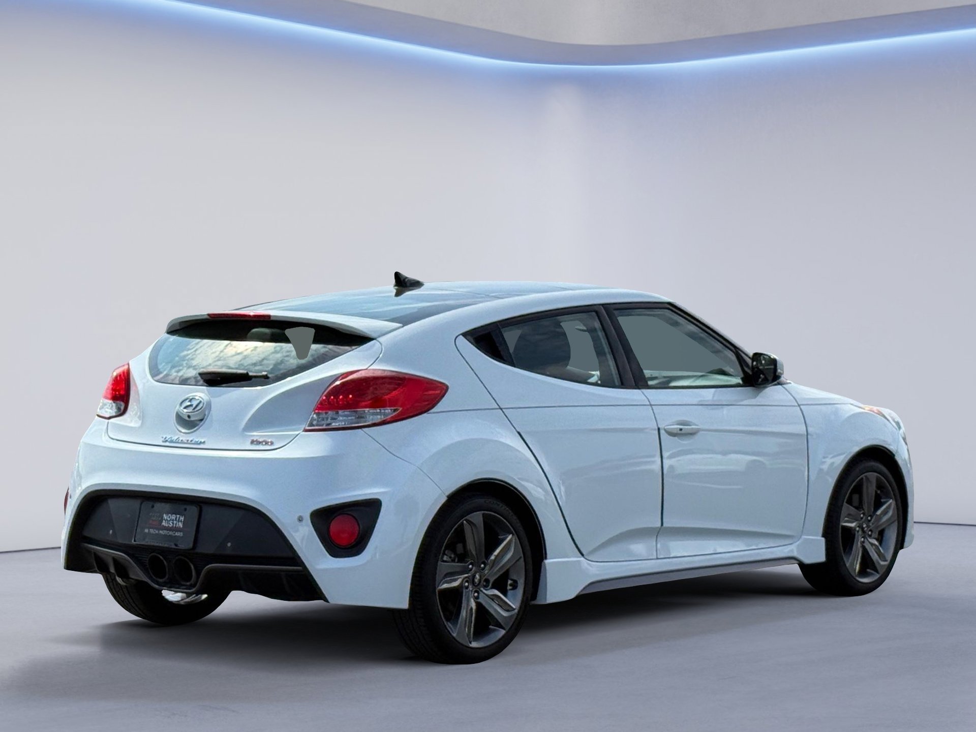 Used 2015 Hyundai Veloster Turbo w/ Option Group 04 FWD image 3