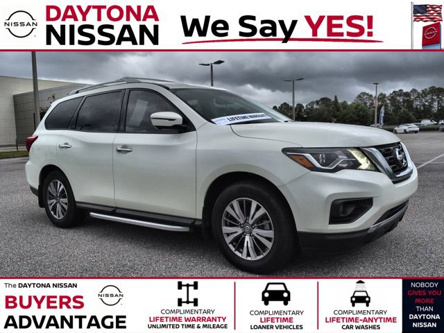 Used 2020 Nissan Pathfinder SL FWD image 1