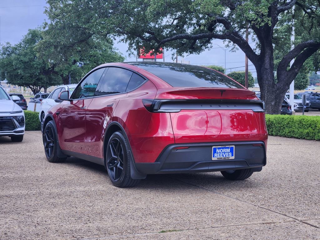 Used 2026 Tesla Model Y 2WD image 7