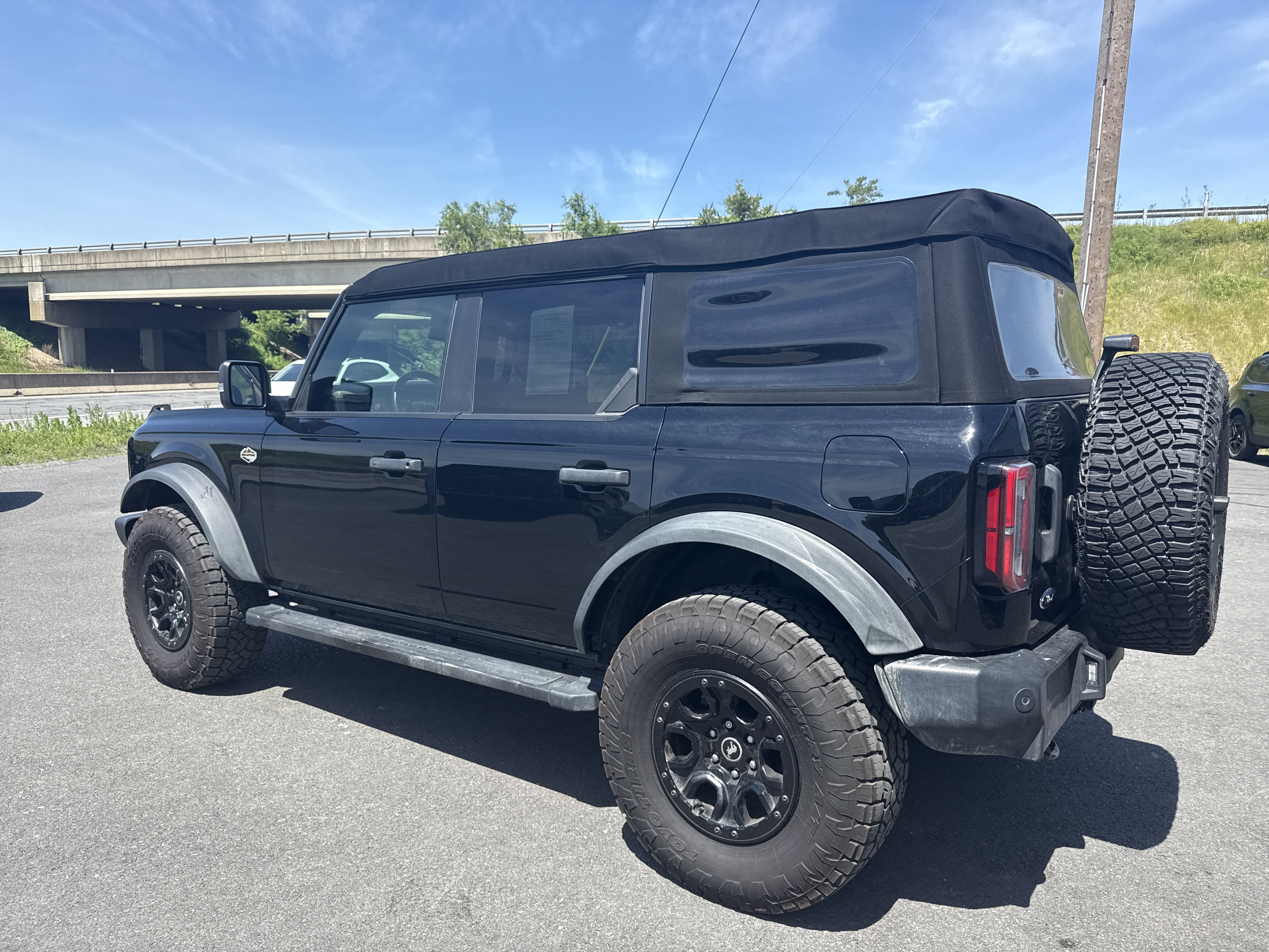Used 2023 Ford Bronco Wildtrak AWD/4WD image 6