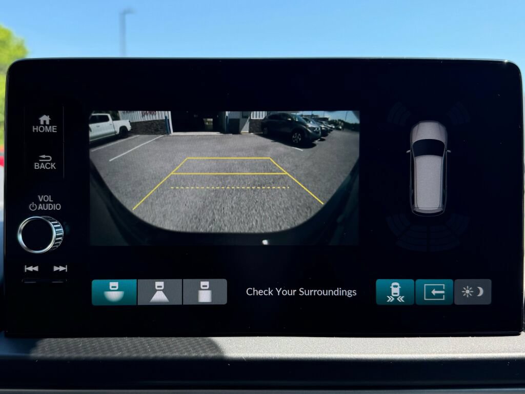 Used 2025 Honda Pilot EX-L image 32
